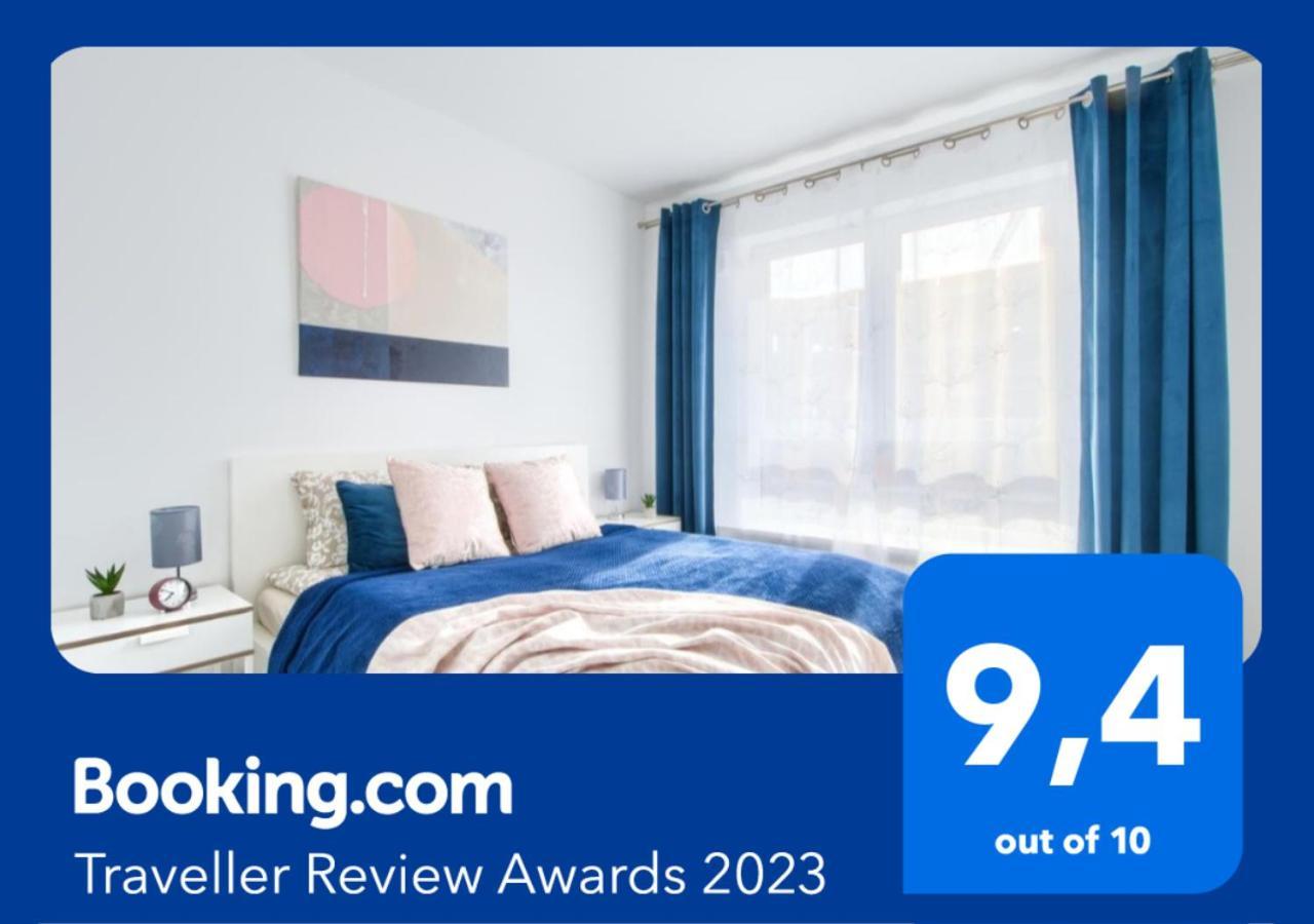 M&R Apartament Airport&Business Deluxe Cybernetyki 17 - Underground Garage - Free Wifi - Netflix - Air Conditioning - Self Check-In, Close By Chopin Airport Варшава Екстер'єр фото