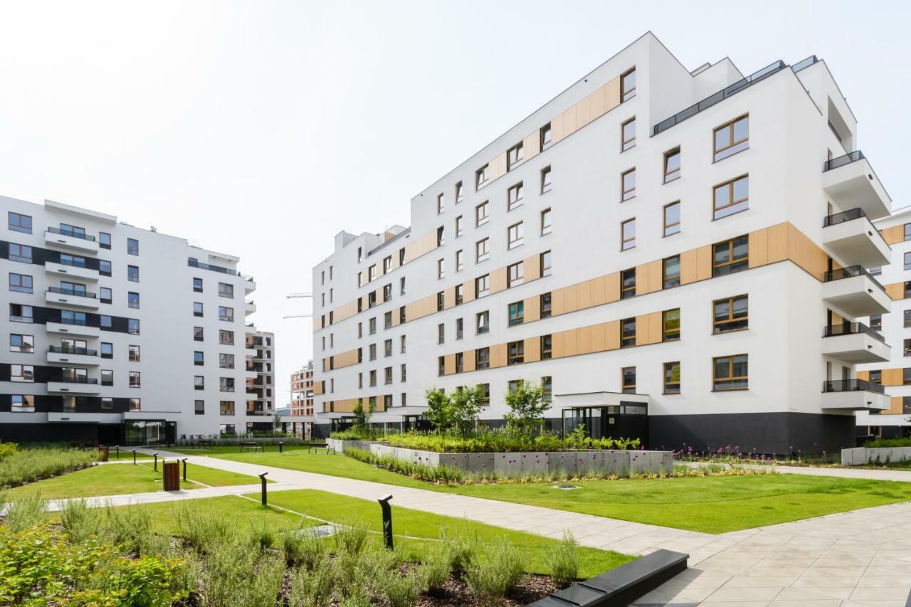 M&R Apartament Airport&Business Deluxe Cybernetyki 17 - Underground Garage - Free Wifi - Netflix - Air Conditioning - Self Check-In, Close By Chopin Airport Варшава Екстер'єр фото